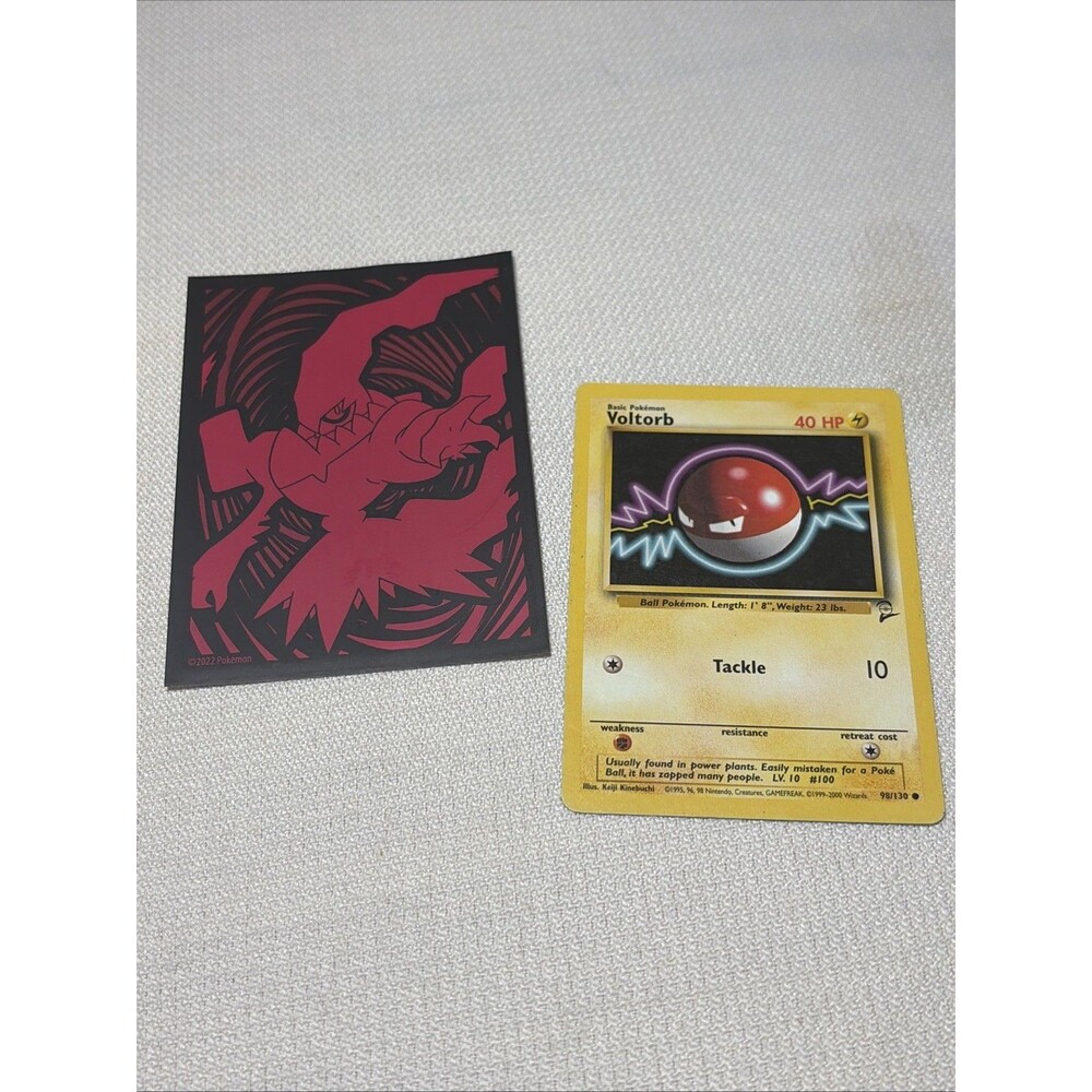 Pokémon TCG Voltorb Base Set Shadowless Unlimited 67/102 Card with Sleeve NM